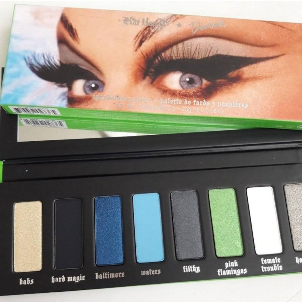 Kat Von D Limited Edition Devine Eyeshadow - Picture 2 of 7